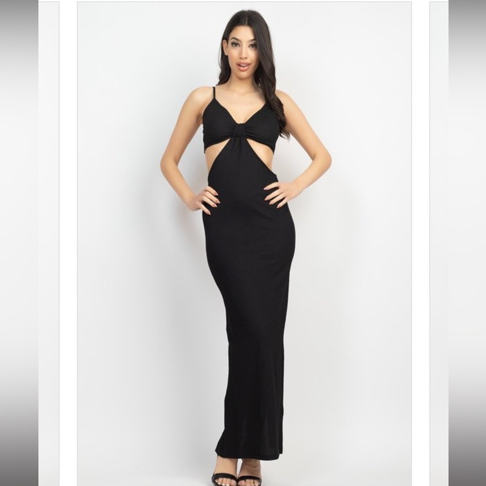 A chic maxi dress with a luxe basic vibe♥️